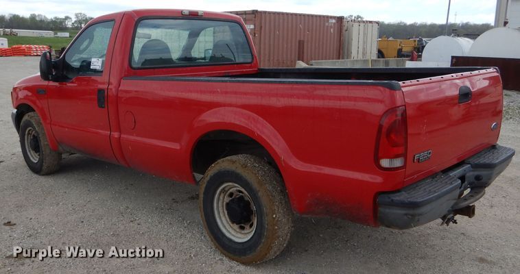 image for item DF3098 2004 Ford F250 Super Duty XL  pickup truck