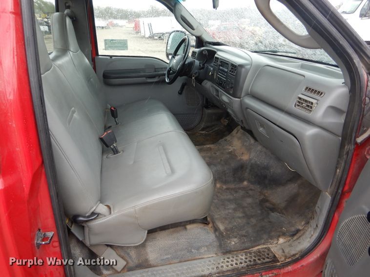 image for item DF3098 2004 Ford F250 Super Duty XL  pickup truck