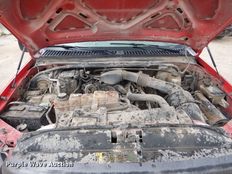 image for item DF3098 2004 Ford F250 Super Duty XL  pickup truck