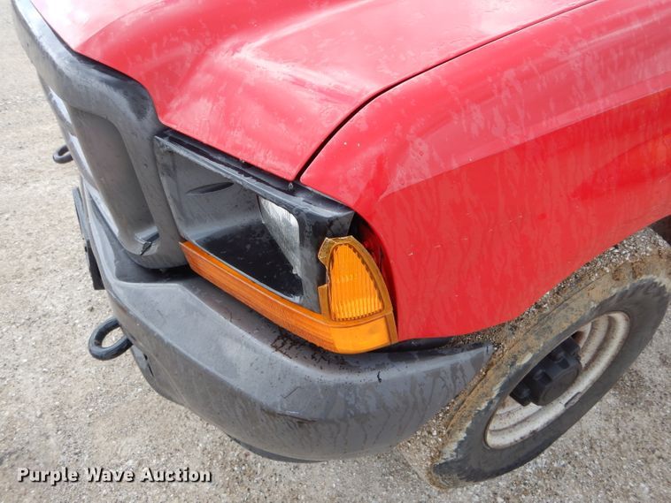 image for item DF3098 2004 Ford F250 Super Duty XL  pickup truck