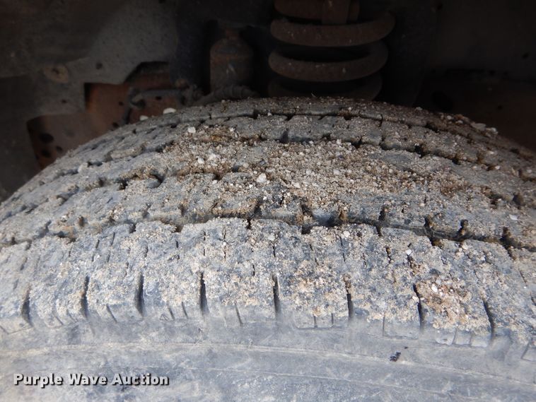 image for item DF3098 2004 Ford F250 Super Duty XL  pickup truck