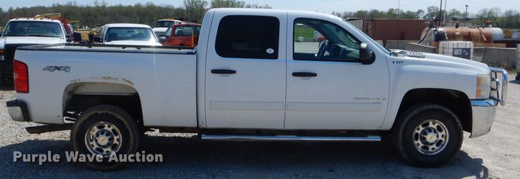 image for item DF3099 2008 Chevrolet Silverado 2500HD  Crew Cab pickup truck