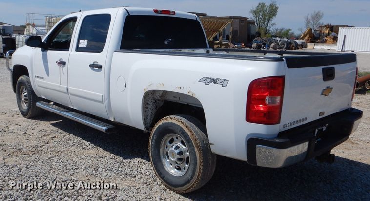 image for item DF3099 2008 Chevrolet Silverado 2500HD  Crew Cab pickup truck