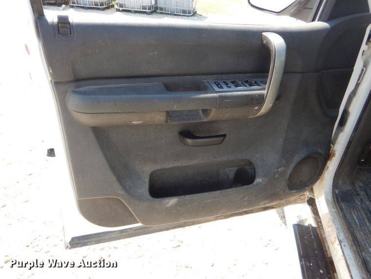 image for item DF3099 2008 Chevrolet Silverado 2500HD  Crew Cab pickup truck