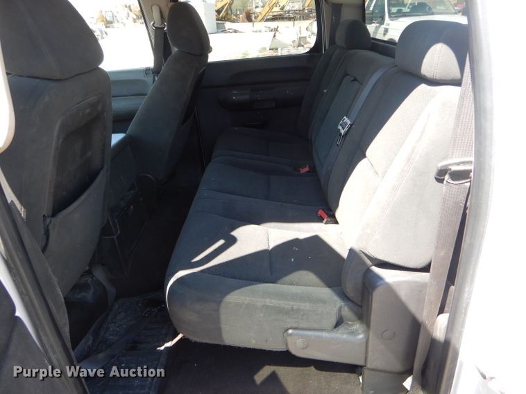 image for item DF3099 2008 Chevrolet Silverado 2500HD  Crew Cab pickup truck