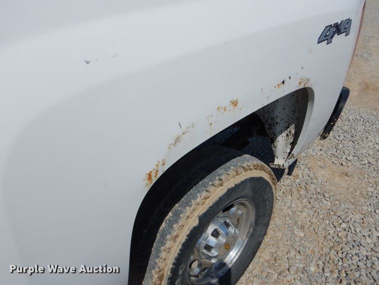 image for item DF3099 2008 Chevrolet Silverado 2500HD  Crew Cab pickup truck