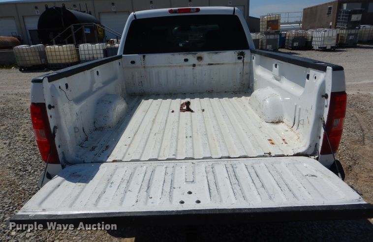 image for item DF3099 2008 Chevrolet Silverado 2500HD  Crew Cab pickup truck