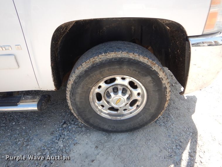 image for item DF3099 2008 Chevrolet Silverado 2500HD  Crew Cab pickup truck