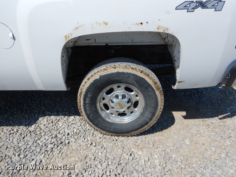 image for item DF3099 2008 Chevrolet Silverado 2500HD  Crew Cab pickup truck