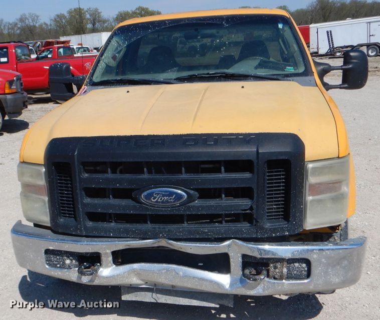 image for item DF3100 2008 Ford F250 Super Duty XL  pickup truck
