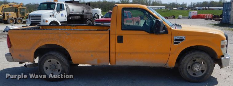image for item DF3100 2008 Ford F250 Super Duty XL  pickup truck