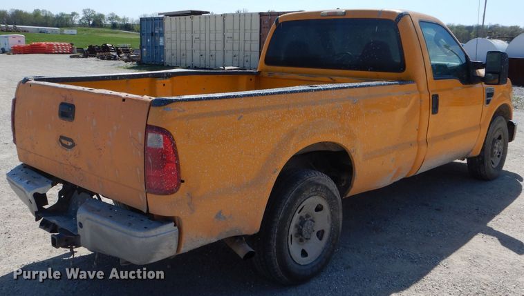 image for item DF3100 2008 Ford F250 Super Duty XL  pickup truck