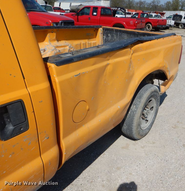 image for item DF3100 2008 Ford F250 Super Duty XL  pickup truck
