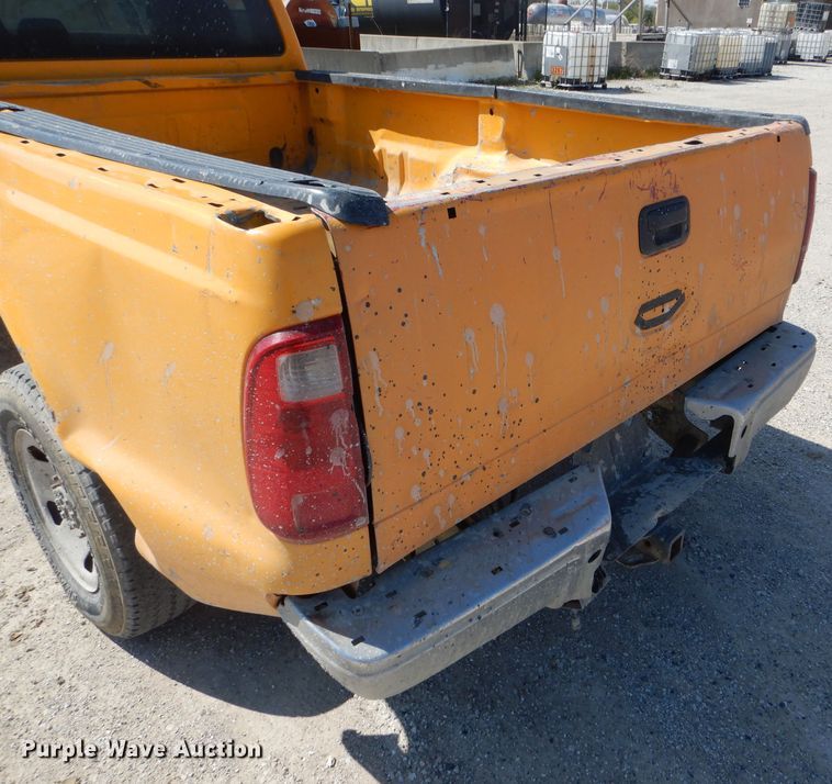 image for item DF3100 2008 Ford F250 Super Duty XL  pickup truck