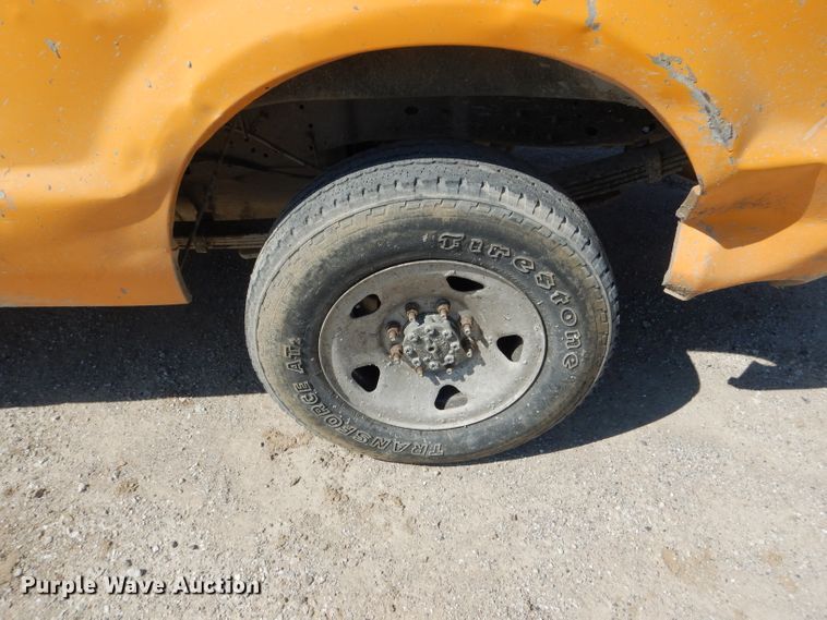 image for item DF3100 2008 Ford F250 Super Duty XL  pickup truck