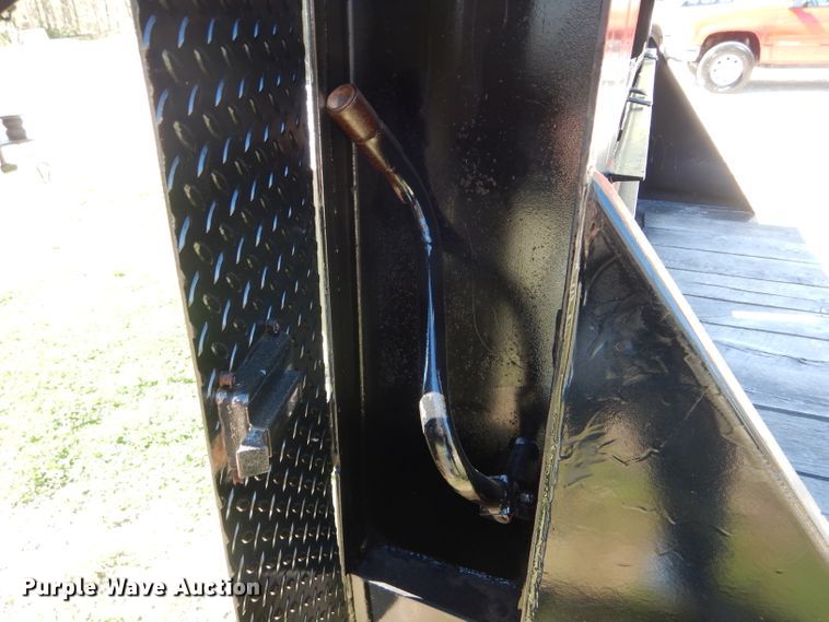 image for item DF3116 2001 PJ equipment trailer