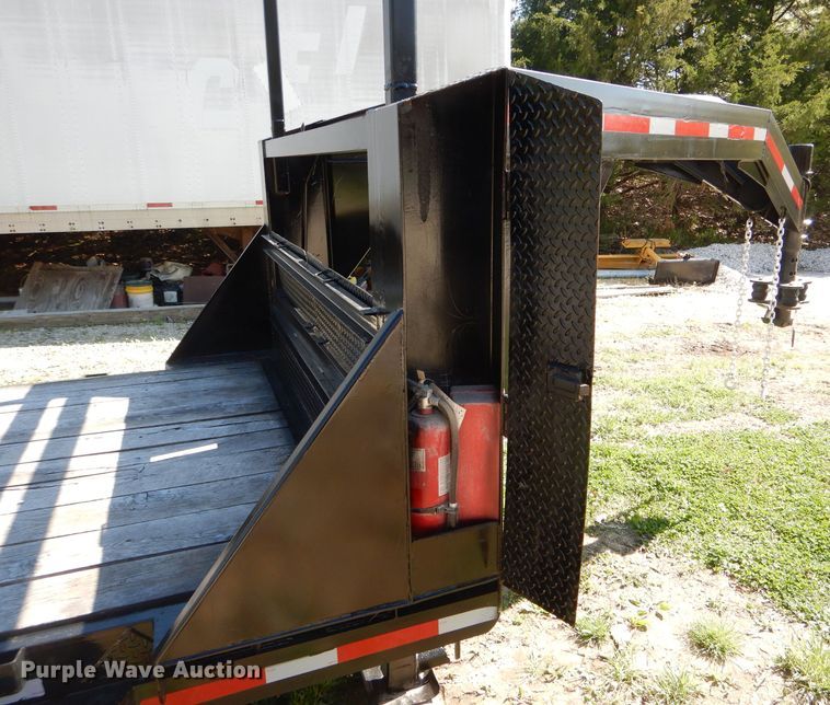 image for item DF3116 2001 PJ equipment trailer