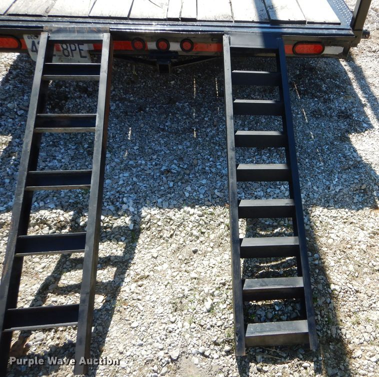 image for item DF3116 2001 PJ equipment trailer