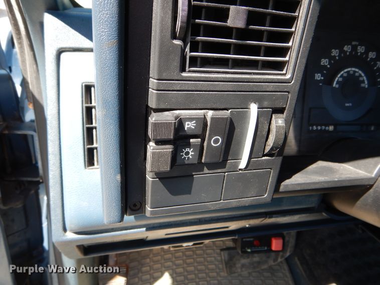 image for item DF3118 1988 Chevrolet C2500  pickup truck