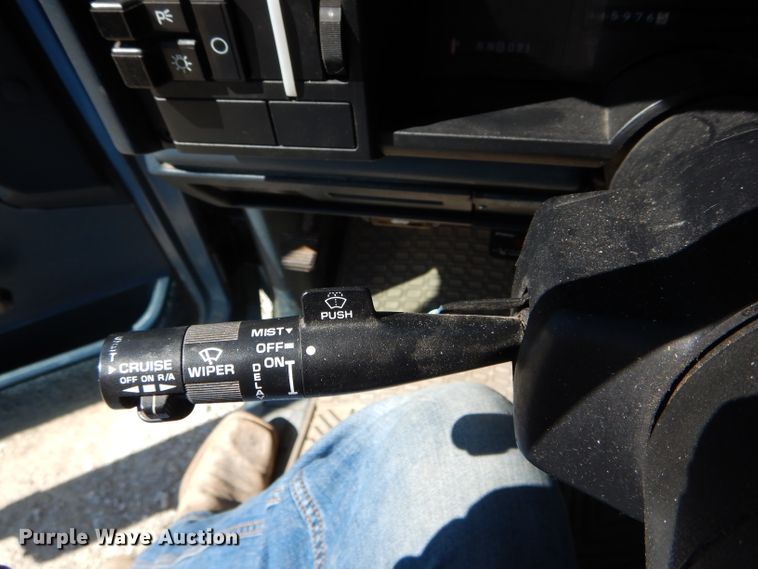 image for item DF3118 1988 Chevrolet C2500  pickup truck