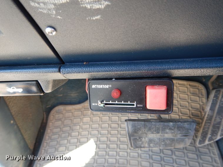 image for item DF3118 1988 Chevrolet C2500  pickup truck