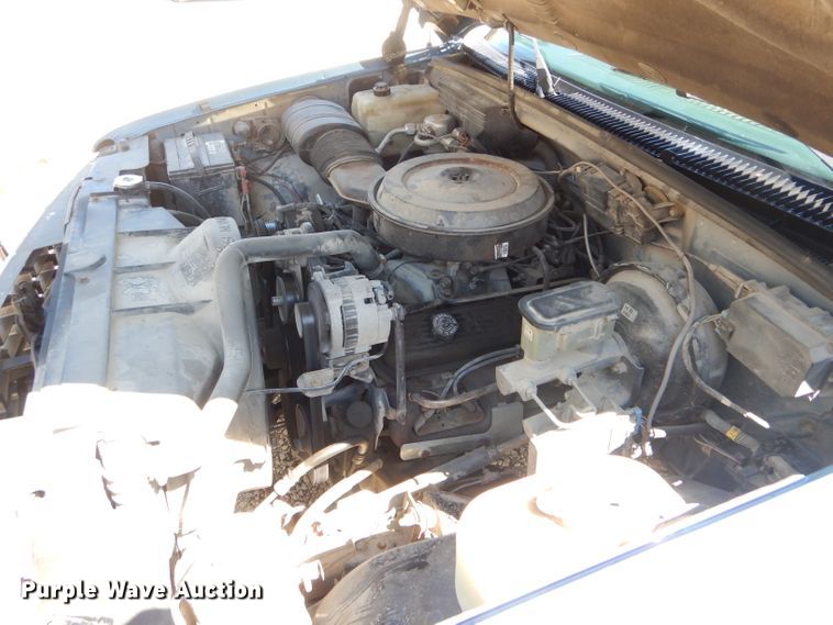 image for item DF3118 1988 Chevrolet C2500  pickup truck