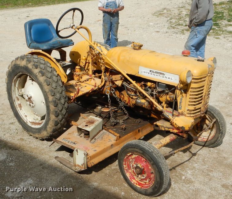 image for item DF3120 International lawn mower