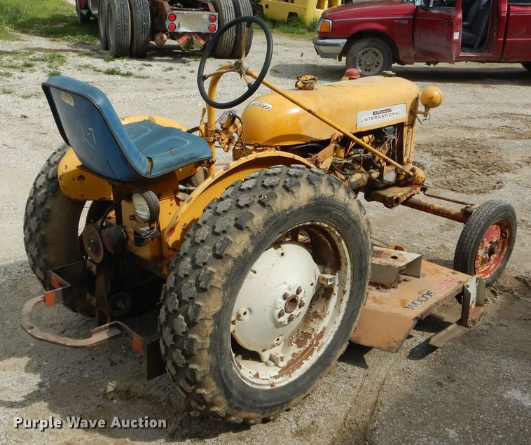 image for item DF3120 International lawn mower