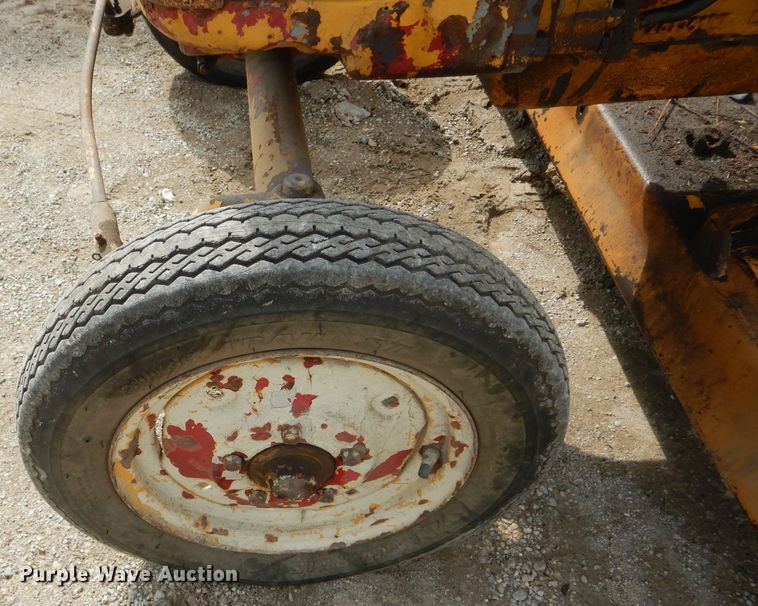 image for item DF3120 International lawn mower