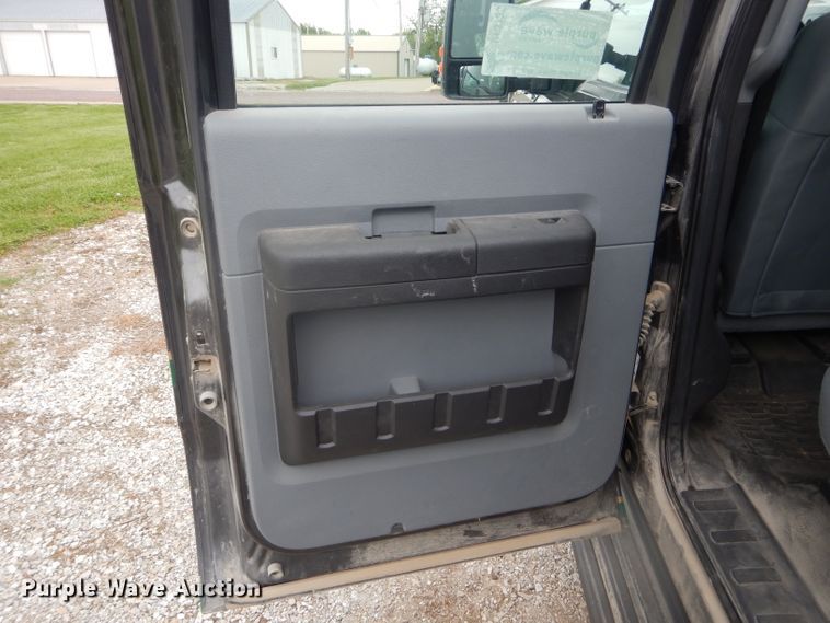 image for item DF3135 2015 Ford F250 Super Duty XL  Crew Cab pickup truck