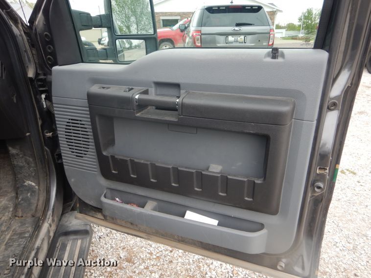 image for item DF3135 2015 Ford F250 Super Duty XL  Crew Cab pickup truck