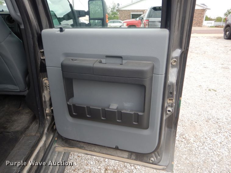 image for item DF3135 2015 Ford F250 Super Duty XL  Crew Cab pickup truck