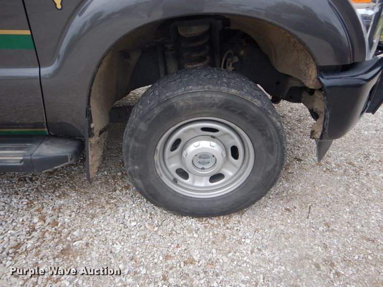 image for item DF3135 2015 Ford F250 Super Duty XL  Crew Cab pickup truck