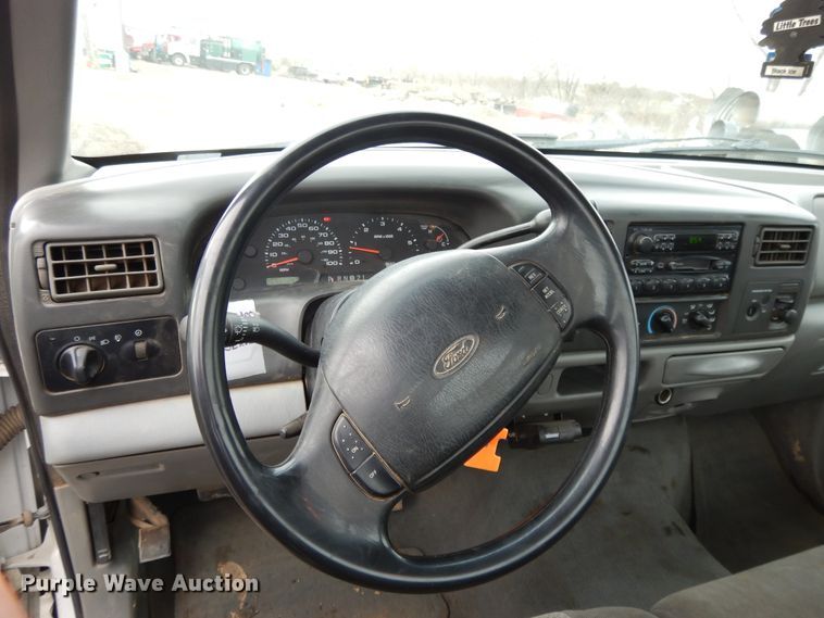 image for item DF6021 2002 Ford F250 Super Duty  pickup truck