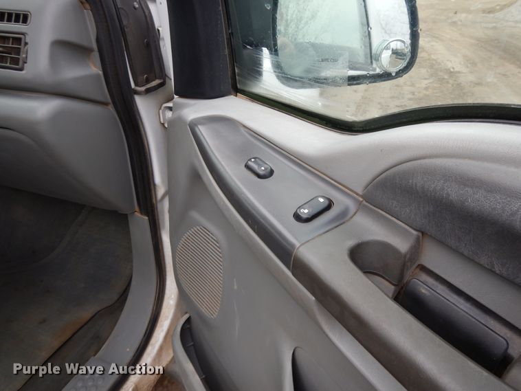 image for item DF6021 2002 Ford F250 Super Duty  pickup truck