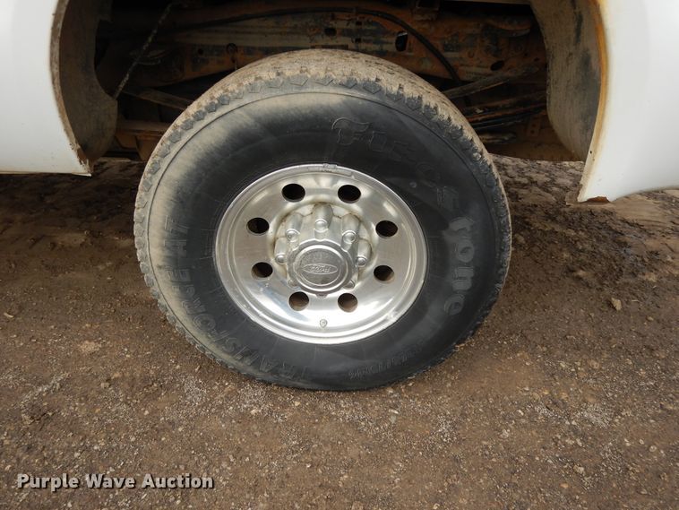 image for item DF6021 2002 Ford F250 Super Duty  pickup truck