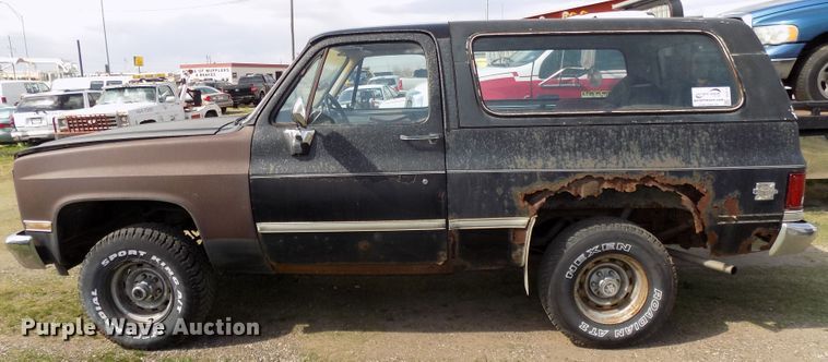 image for item DG2573 1985 Chevrolet K5 Blazer  SUV