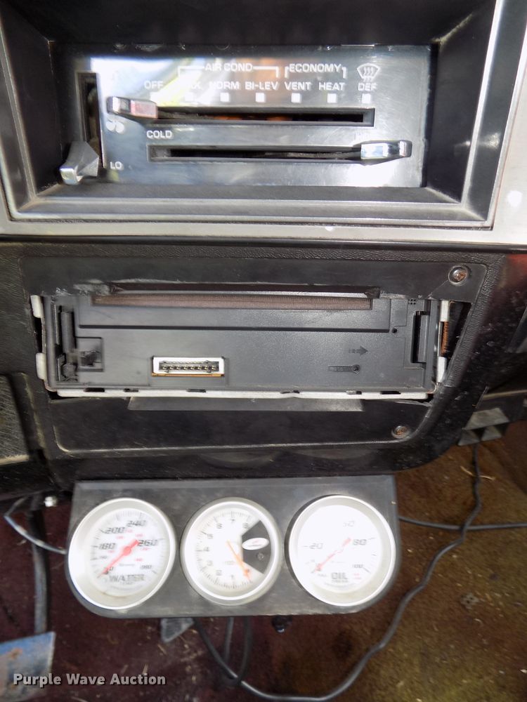 image for item DG2573 1985 Chevrolet K5 Blazer  SUV