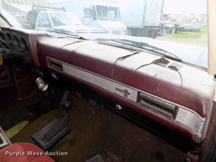 image for item DG2573 1985 Chevrolet K5 Blazer  SUV