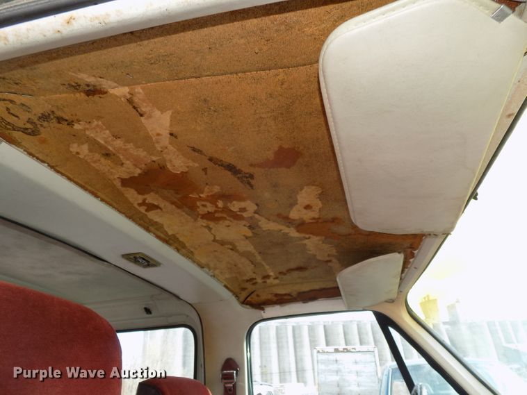 image for item DG2573 1985 Chevrolet K5 Blazer  SUV