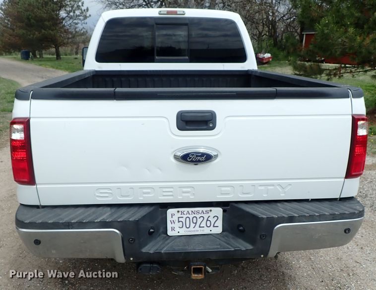 image for item DG3086 2014 Ford F250 Super Duty Lariat  Crew Cab pickup truck