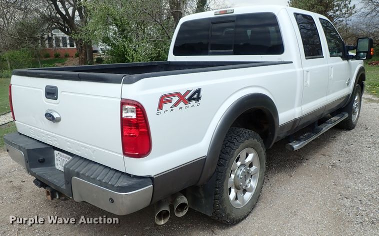 image for item DG3086 2014 Ford F250 Super Duty Lariat  Crew Cab pickup truck