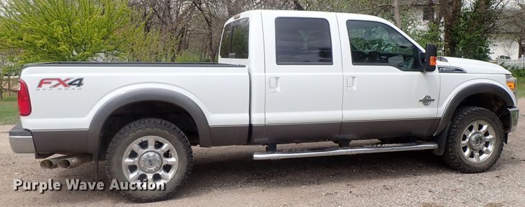 image for item DG3086 2014 Ford F250 Super Duty Lariat  Crew Cab pickup truck