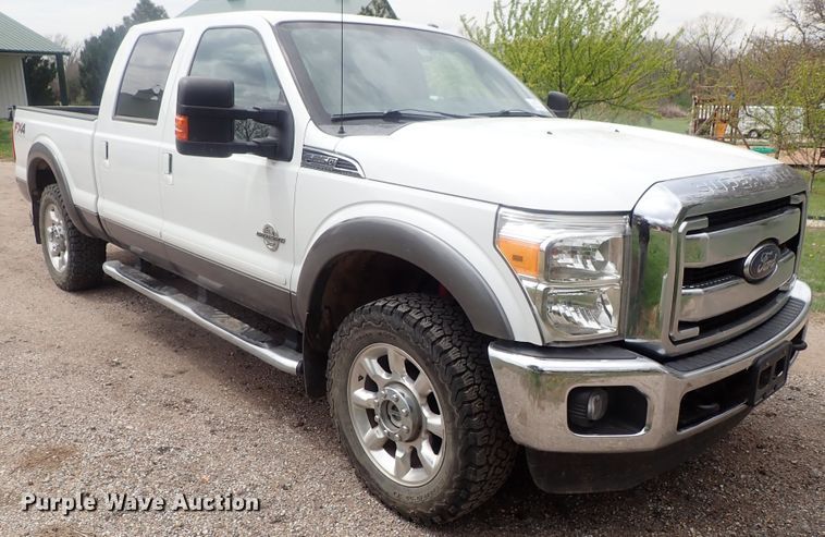 image for item DG3086 2014 Ford F250 Super Duty Lariat  Crew Cab pickup truck