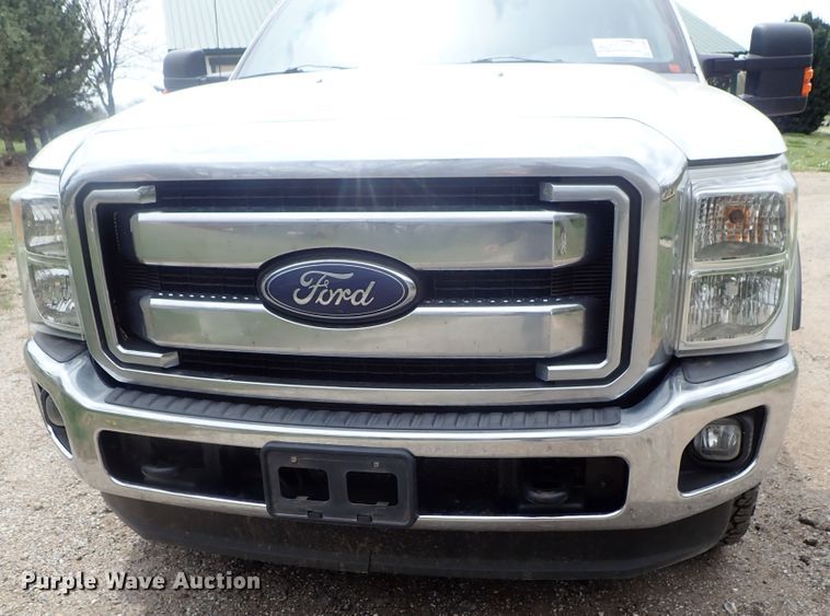image for item DG3086 2014 Ford F250 Super Duty Lariat  Crew Cab pickup truck