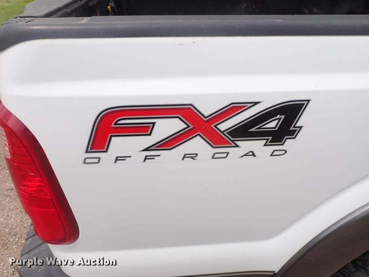 image for item DG3086 2014 Ford F250 Super Duty Lariat  Crew Cab pickup truck