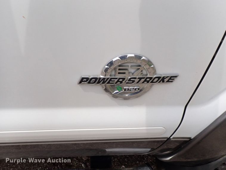 image for item DG3086 2014 Ford F250 Super Duty Lariat  Crew Cab pickup truck