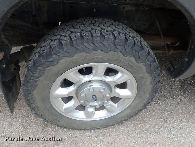 image for item DG3086 2014 Ford F250 Super Duty Lariat  Crew Cab pickup truck