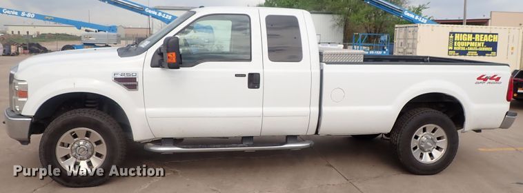 image for item DG3106 2008 Ford F250 Super Duty  SuperCab pickup truck