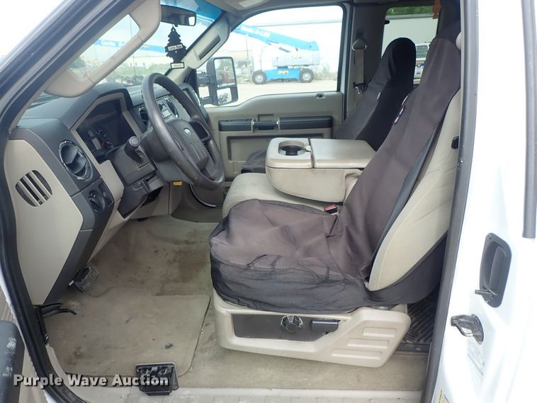 image for item DG3106 2008 Ford F250 Super Duty  SuperCab pickup truck